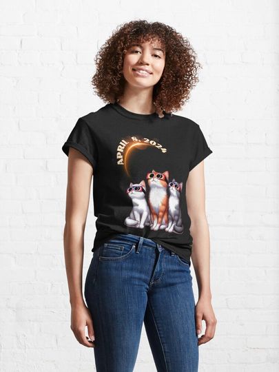 Solar Eclipse 2024 Cat Wearing Solar Eclipse Classic T-Shirt