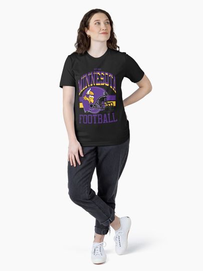 Football - minnesota vikings Essential T-Shirt