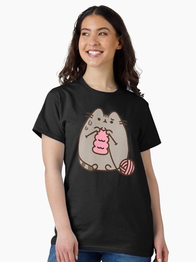 Cat in Sweater Classic T-Shirt