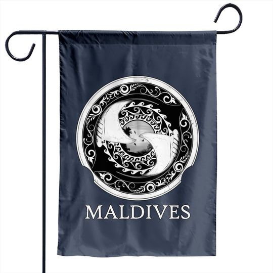 Giant Manta Ray Maldives Diving - Manta Ray - Garden Flags