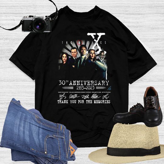 The X Files 30th Anniversary 1993-2023 Signatures T-Shirt Black