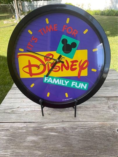 Disney family fun 90s vintage wall clock