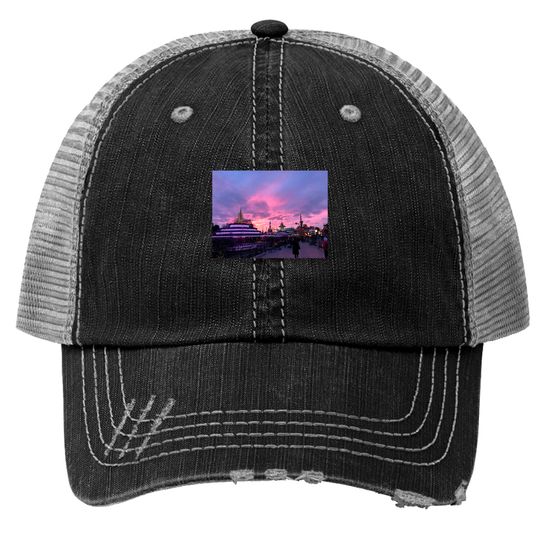 Paris Castle Pink - Disneyland Paris - Trucker Hats