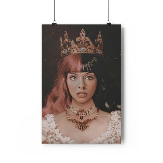 Melanie Martinez Premium Poster