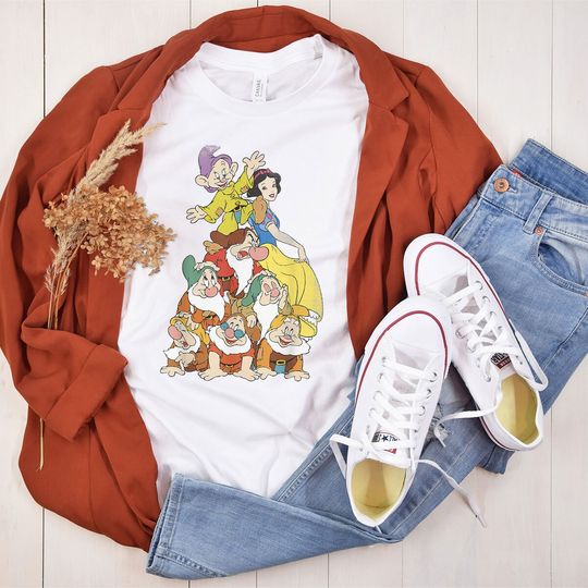 Disney Snow White Seven Dwarf Stack Graphic T-Shirt, Princess Snow White T-shirt
