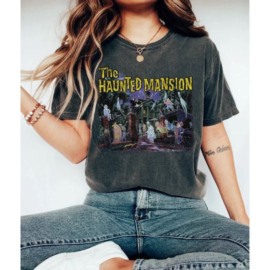 Discover The Haunted Mansion 1969  T Shirt