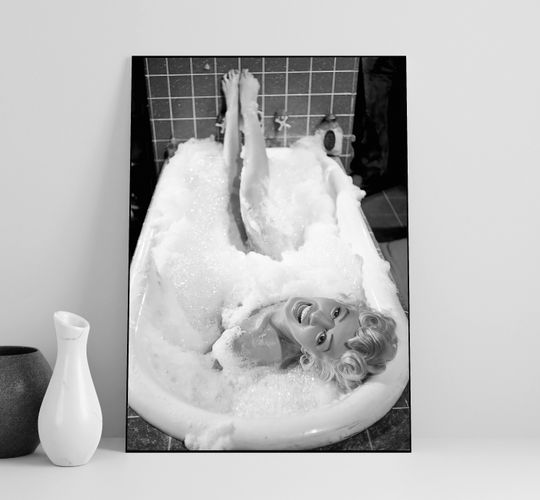 Marilyn Monroe Bathroom Poster