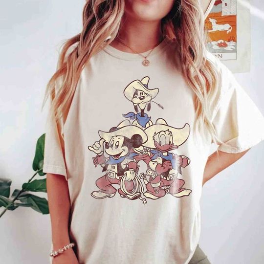 Disney Mickey & Friends Goofy Donald Mickey Cowboy Vintage Disney Character T Shirt