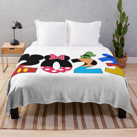 Disney Mickey And Friends 2023 Halloween Throw Blanket