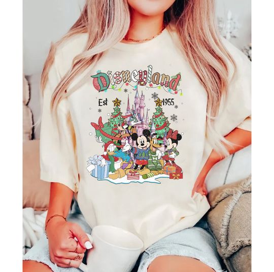 Retro Disneyland Christmas Shirt, Disneyland Christmas  T-shirt, Mickey And Friends Xmas Vacation Tee