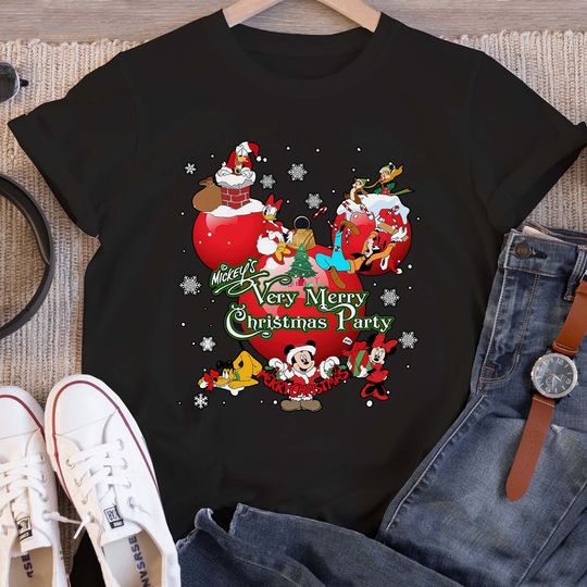 Disney Mickey and Friends Very Merry Christmas Party T-shirt