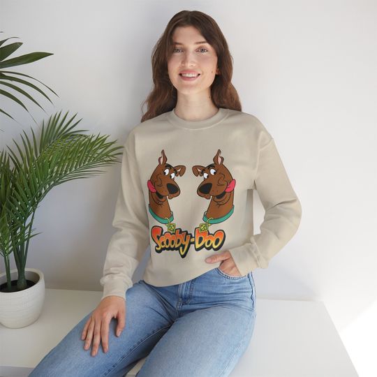 Scooby-Doo Sweatshirt, Disneyland Crewneck Scooby-Doo