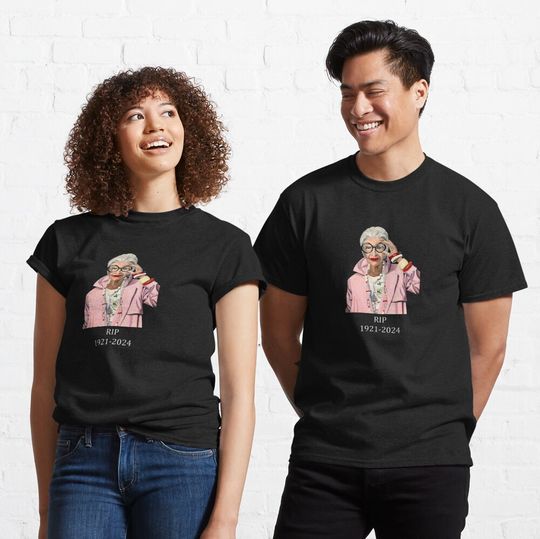 Discover Iris Apfel a Iris Apfel a Iris Apfel Classic T-Shirt