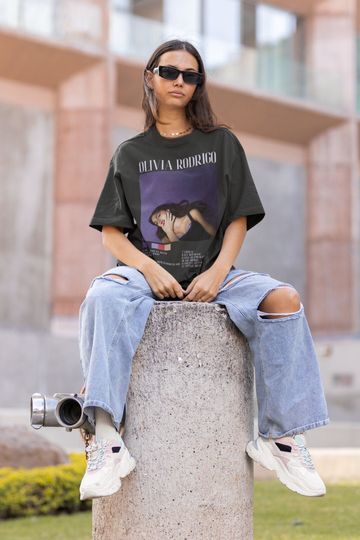 Discover Olivia Rodrigo GUTS Album T-shirt