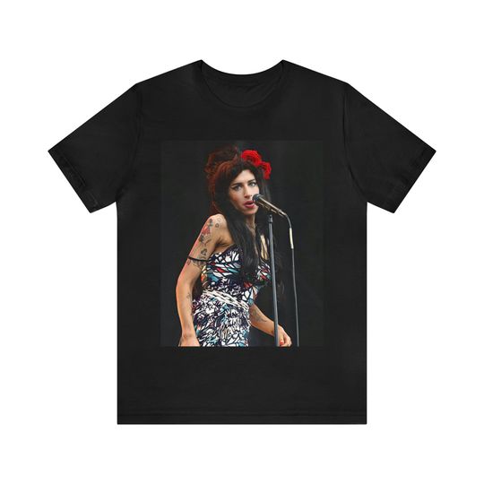 Amy Winehouse Vintage Retro T-Shirt