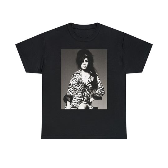 Amy Winehouse Vintage Retro T-Shirt