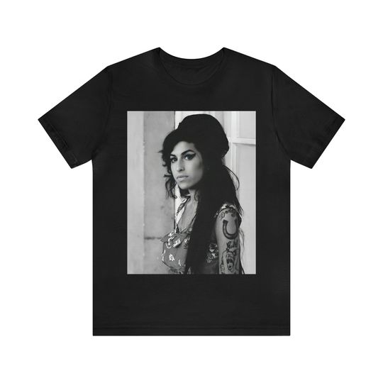 Amy Winehouse Vintage Retro T-Shirt