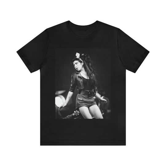 Amy Winehouse Vintage Retro T-Shirt