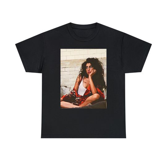 Amy Winehouse Vintage Retro T-Shirt