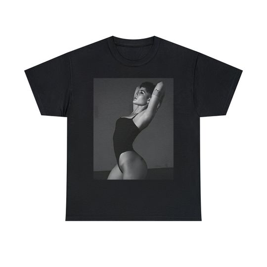 Discover Halsey Vintage Style Photoshoot Shirt, Music Shirt, Gift For Fans