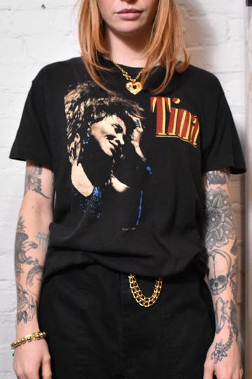 Discover Vintage 1985 Tina Turner T-shirt