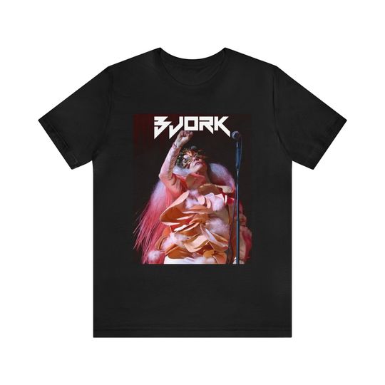 Discover Bjork Retro 90s Vintage Graphic Photoshoot T-shirt
