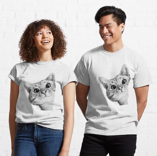 Discover Sneaky cat Classic T-Shirt