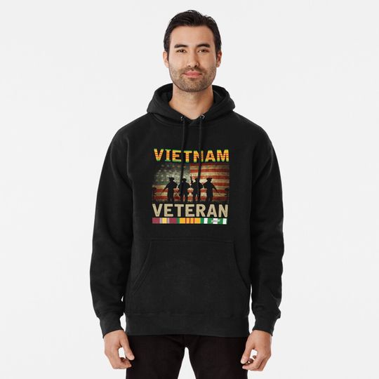Vietnam Veteran US Flag Gift | Vietnam War Vet Pullover Hoodie