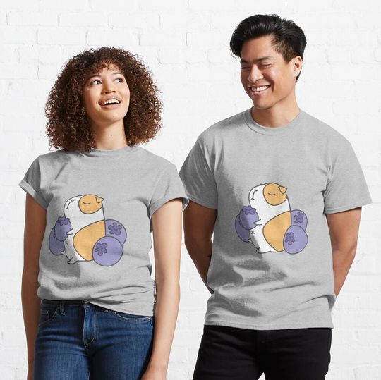 Guinea Pig and Blueberry  T-Shirt