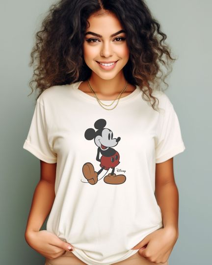 Discover Disney Classic Mickey Mouse Pose T-shirt