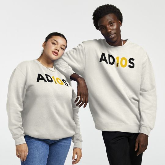 Lionel Messi - Perfect Gift #10 Pullover Sweatshirt