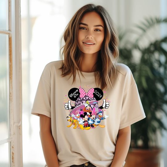 Custom Disney Epcot Shirt, World Traveler T-Shirt, Disneyworld Shirts, Disney Tee, Mickey Epcot Shirt