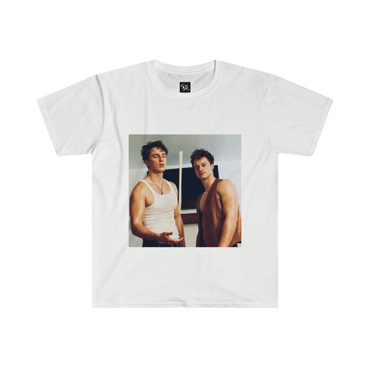 UK, Drew Starkey and Rudy Pankow T-Shirt, Drew Starkey