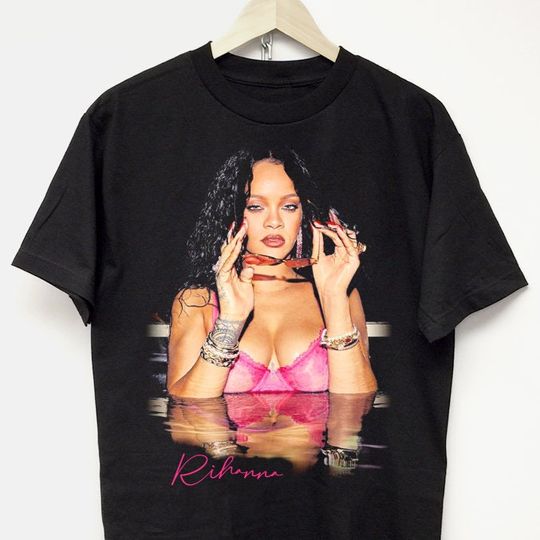 RIHANNA T-SHIRT vintage rap tee concert tour merch