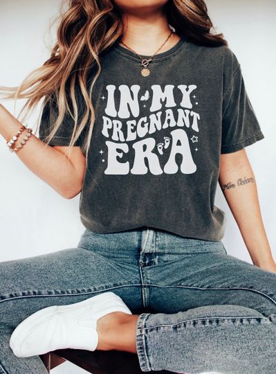 In My Pregnant Era, Pregnancy Announcement, Mom To Be, Pregnancy Reveal T-Shirt