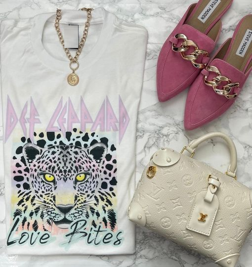 Def Leppard love t-shirt, Unisex tee, vintage feel, rock band