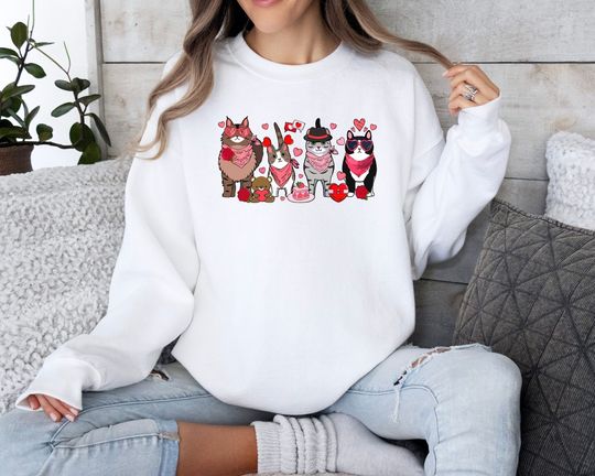 Cute Cats Valentines Day Sweatshirt, Cat Lover Valentine , Cat Lover Valentine Gift, Cat Owner Sweatshirt, Cat Mom Sweatshirt