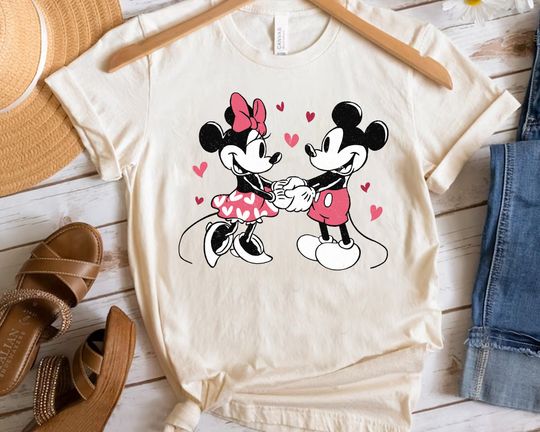 Cute Mickey And Minnie Mosue Love Heart Retro T-shirt