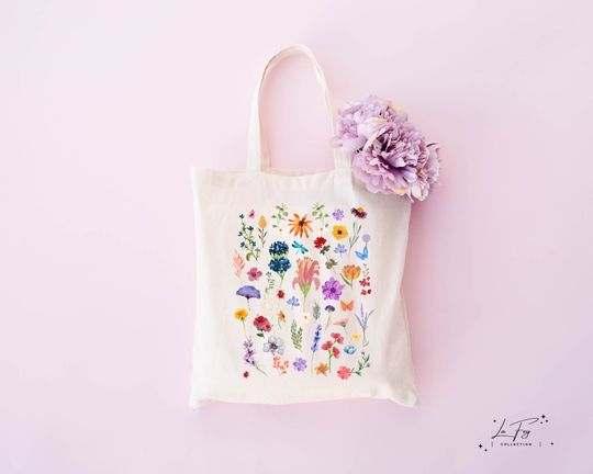 Wildflower Tote Bag, Vintage Pressed Wildflowers Tote Bag, Aesthetic Tote Bag, Floral Gift For Her, Floral Tote Bag