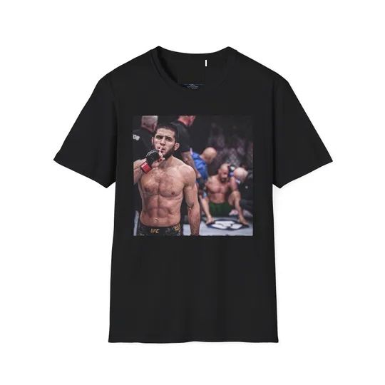 Discover Islam Makachev vs Alexander Volkanovski UFC 294 Final moments T-Shirt | Cotton Short Sleeve T shirt | Unisex Softstyle | Summer Casual Shirt