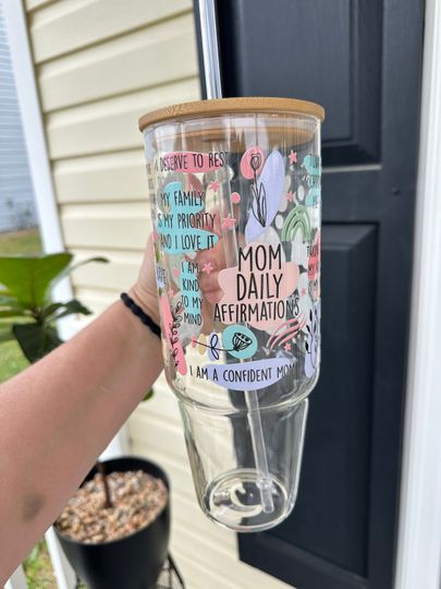 40oz Glass Tumbler With Daily Mom Affirmations, 40oz Glass with handle, Mom Affirmations Glass Tumbler , Coffee Glass, Viral Coffee Glass