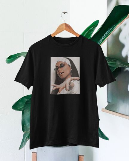 Aaliyah Dana Haughton T-shirt | Aaliyah Merch T-shirt | Aaliyah R&B Fans T-shirt | Aaliyah Singer Fans tshirt | Aaliyah