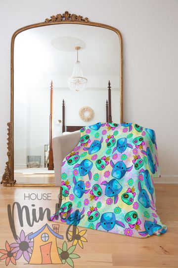 Discover Alien Squish Fleece Blanket