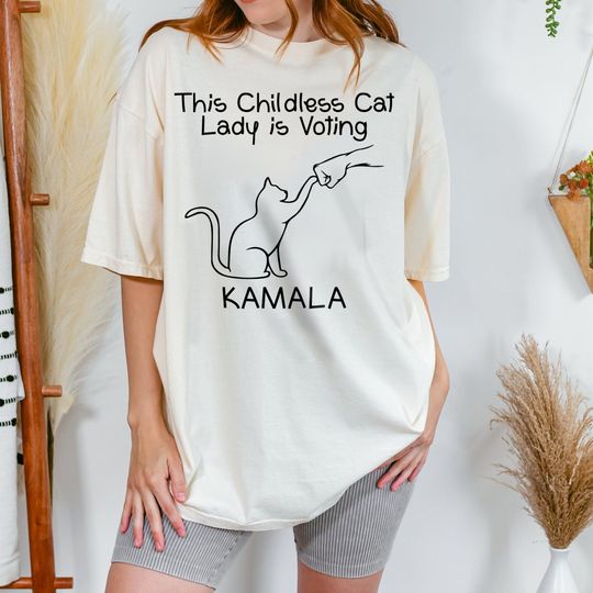 This childless cat lady is voting kamala png, Kamala Harris President 2024
