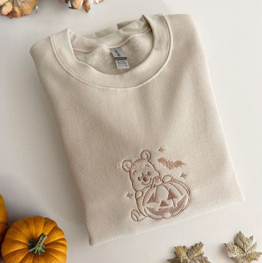 Winnie-The-Pooh Bear Halloween Pumpkin Embroidered Sweatshirt/Crewneck