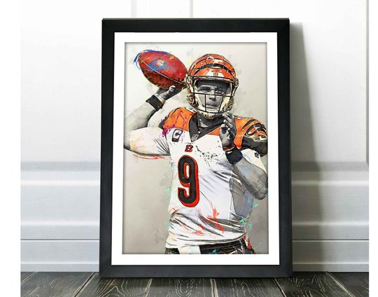 Joe Burrow Poster - Cincinnati Bengals - Canvas Print, Wall Art, Sports Art Print, Football Poster, Kids Decor, Man Cave, Gift, Modern