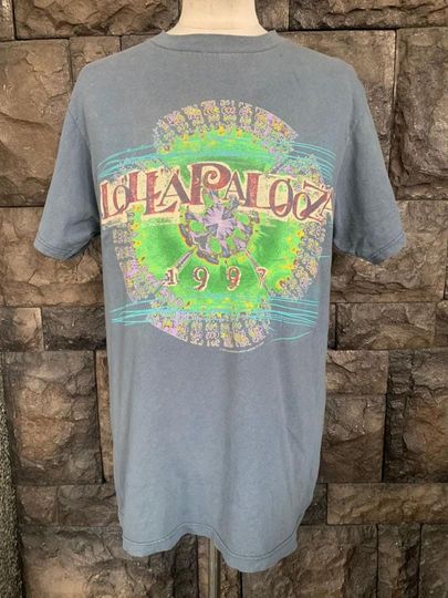 Vintage 90s Lollapalooza Musical Festival 1997 T shirt
