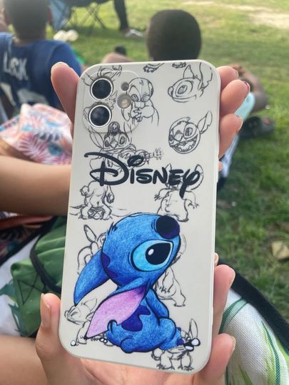 iPhone protective case with Stitch motifs - Stylish Disney cell phone case