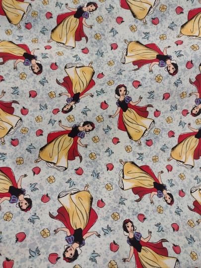 Discover Disney Snow White and 7 dwarfs crib sheet, toddler bed sheet
