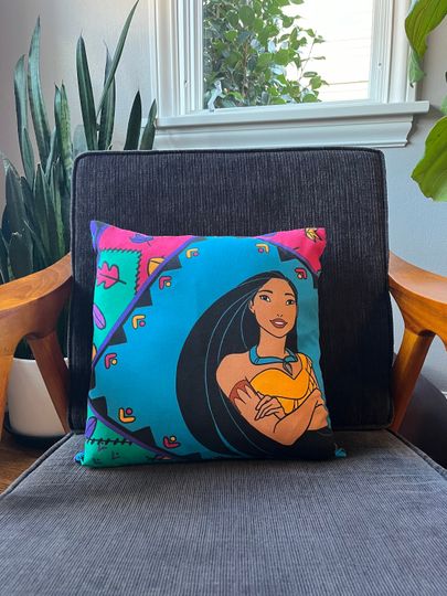 Vintage 1990's Pocahontas fabric zippered pillowcase - for a 16 x 16 throw pillow